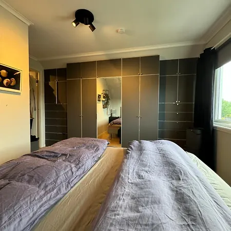 Close To Center Og Ons *