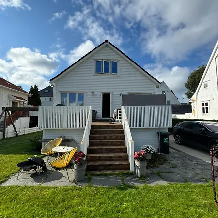 Close To Center Og Ons