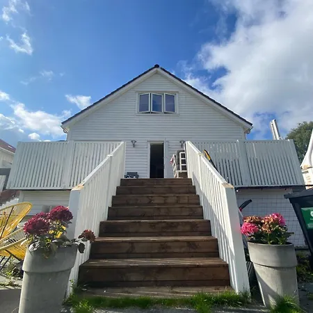 Villa Close To Center Og Ons